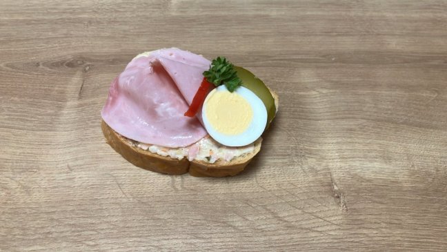 Chlebíček ŠUNKOVÝ